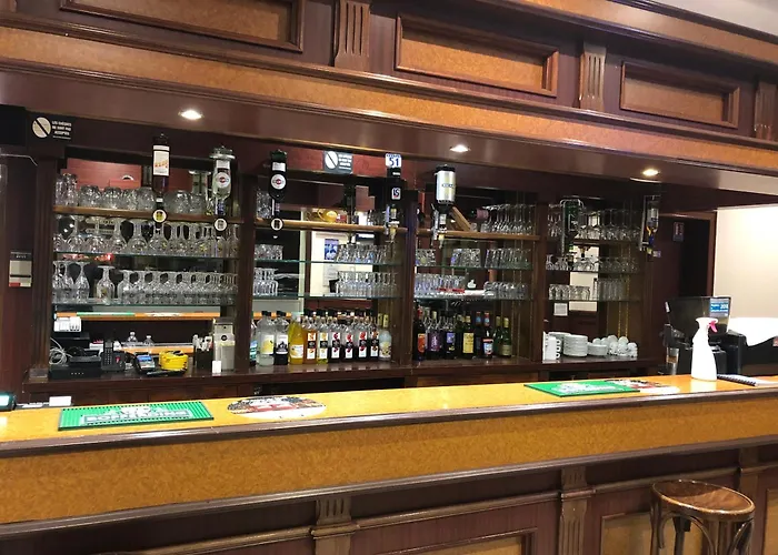 Hotel Aux Bons Amis à Reims